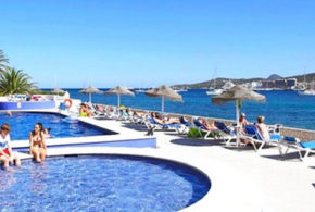 Voyage de 3 jours pour 3 personnes à Ibiza