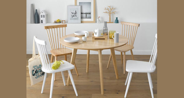 Table ronde avec 4 chaises La Redoute Interieur