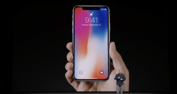 Smartphone iPhone X (1159 euros)