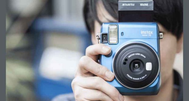 2 appareils photos Instax mini 70 Fujifilm