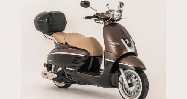 Un scooter Peugeot Django 50cc