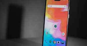 3 smartphones OnePlus 6