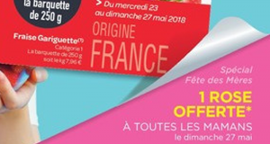 Une rose offerte à toutes les mamans à Carrefour Contact