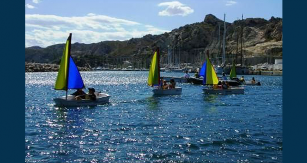 Initiation gratuite à la Voile dans la rade de Marseille