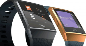 2 montres connectées Fitbit Ionic