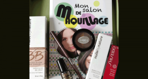 Lot de 7 produits de maquillage + Livre sur le maquillage