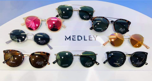 2 paires de lunettes de soleil Medley