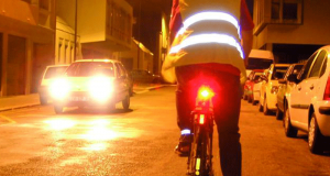 Distribution gratuite d'éclairage pour vélo à Toulouse