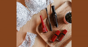 5 lots lingerie et produits de maquillage Bourjois offerts