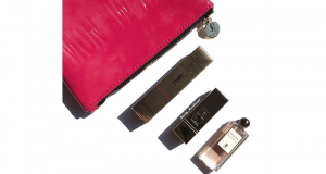 Trousse + mini rouge à lèvres + mini mascara YSL + miniature de parfum