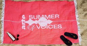 100 draps de plage offerts