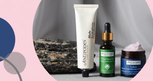 Un coffret de produits cosmétiques Antipodes offert