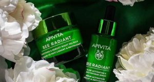 3 lots de 2 produits de soins Apivita offerts