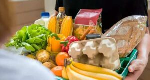 Distribution Gratuite de Colis Alimentaires