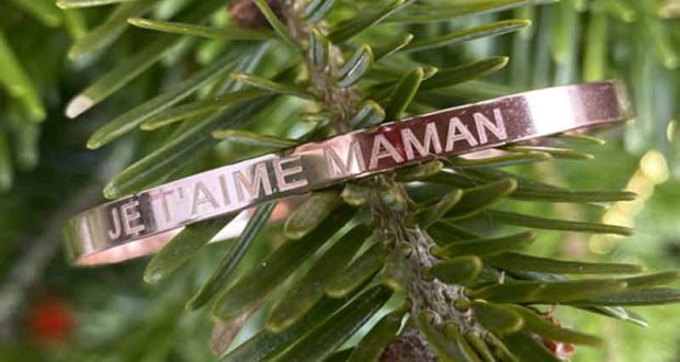 15 bracelets Joncs en argent rosé offerts