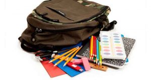 Distribution gratuite de fournitures scolaires