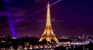 Gagnez Un voyage pour 4 personnes à Paris de 5000 euros