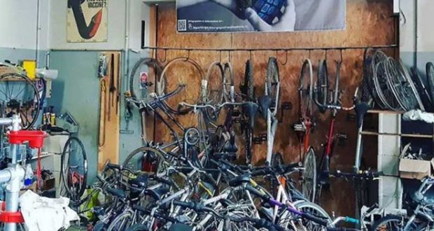 Distribution gratuite de vélos de seconde main