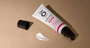 35 Peeling + solaire ENOLISS SPF 50 à tester