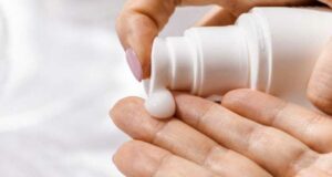 Distributeurs de crème solaire gratuite